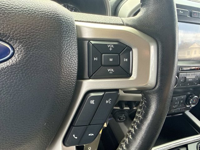 Used 2020 Oxford White Ford Lariat image 34