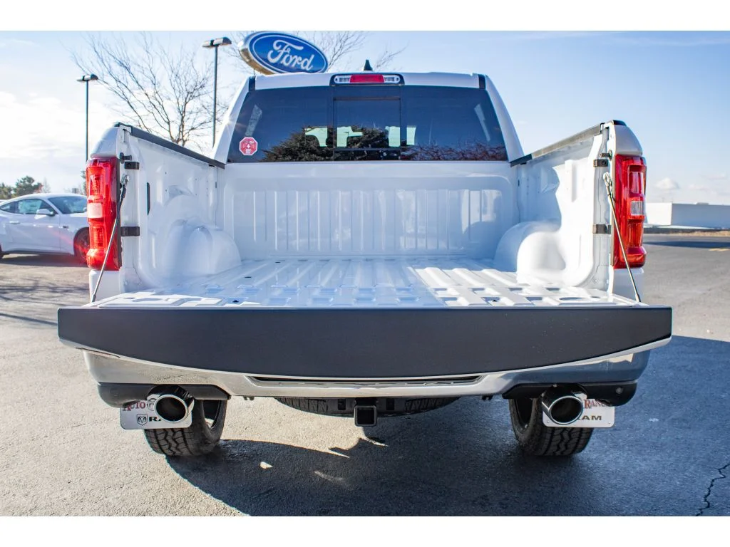 2026 RAM 1500 Laramie - Photo 10