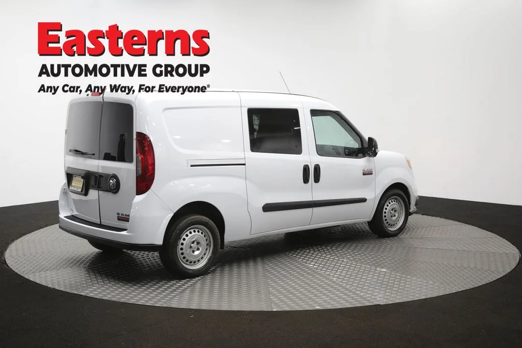 Used 2022 White Ram Base image 39