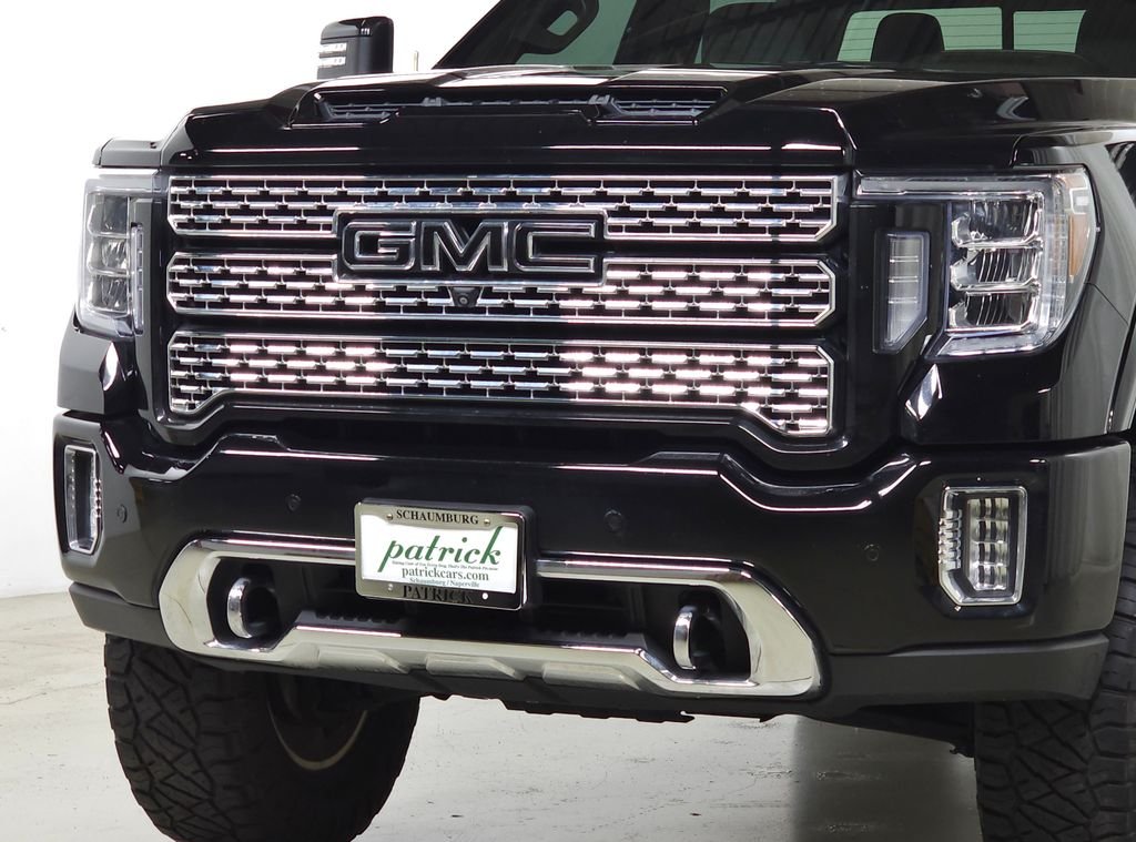 Used 2022 Onyx Black GMC Denali image 4
