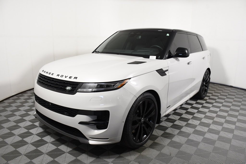 Used 2025 Borasco Grey Metallic Land Rover Autobiography image 1