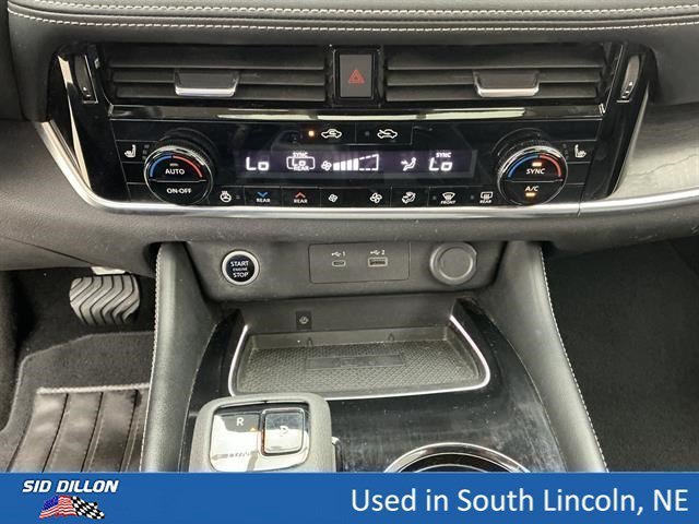 Used 2021 Boulder Gray Pearl/Super Black Nissan Platinum image 12