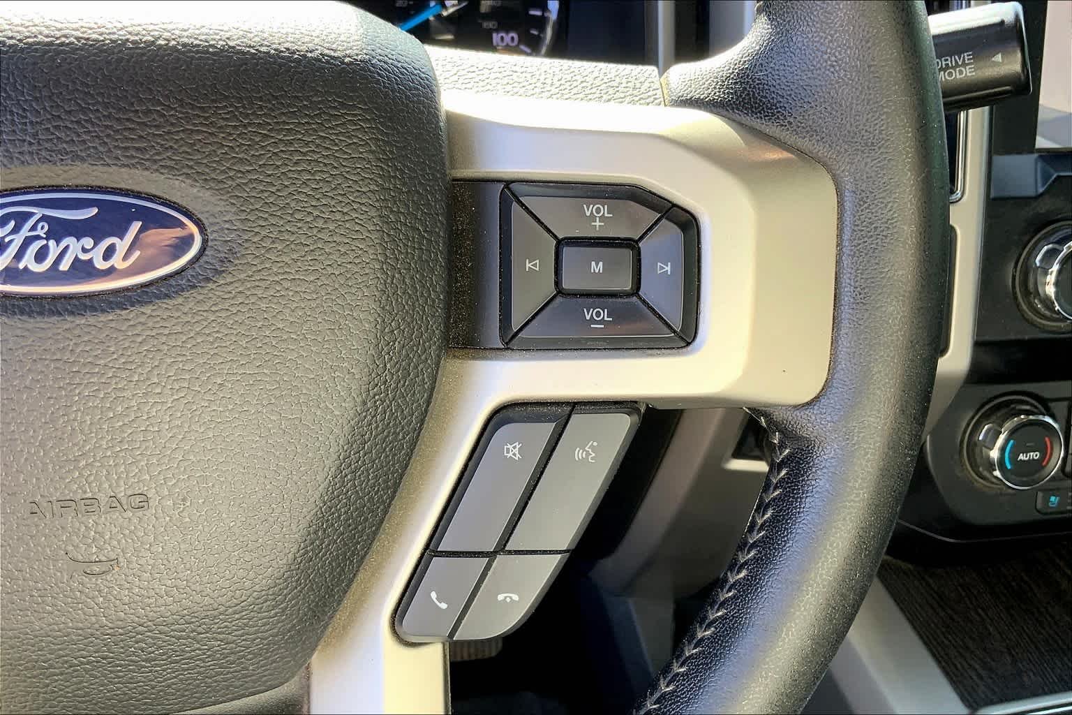 Used 2020 Iconic Silver Metallic Ford LARIAT image 23