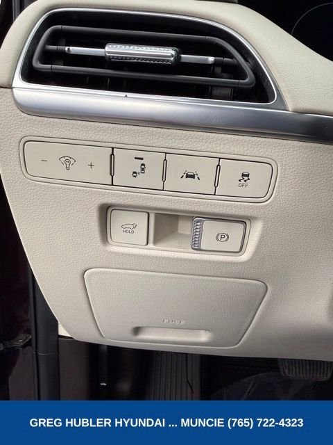 Used 2020 Red Hyundai Limited image 35