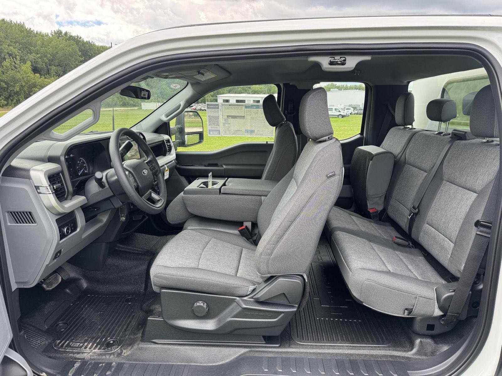 New 2026 Oxford White Ford F-250® XL image 13