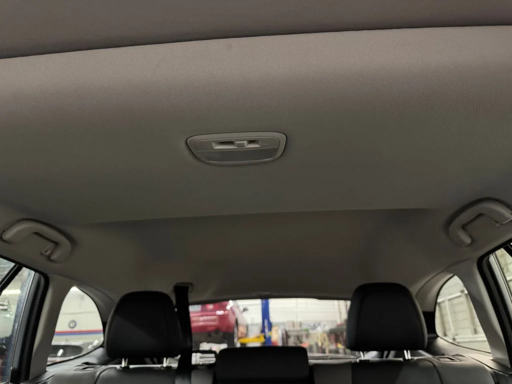 Used 2025 Silver Subaru Onyx Edition image 22