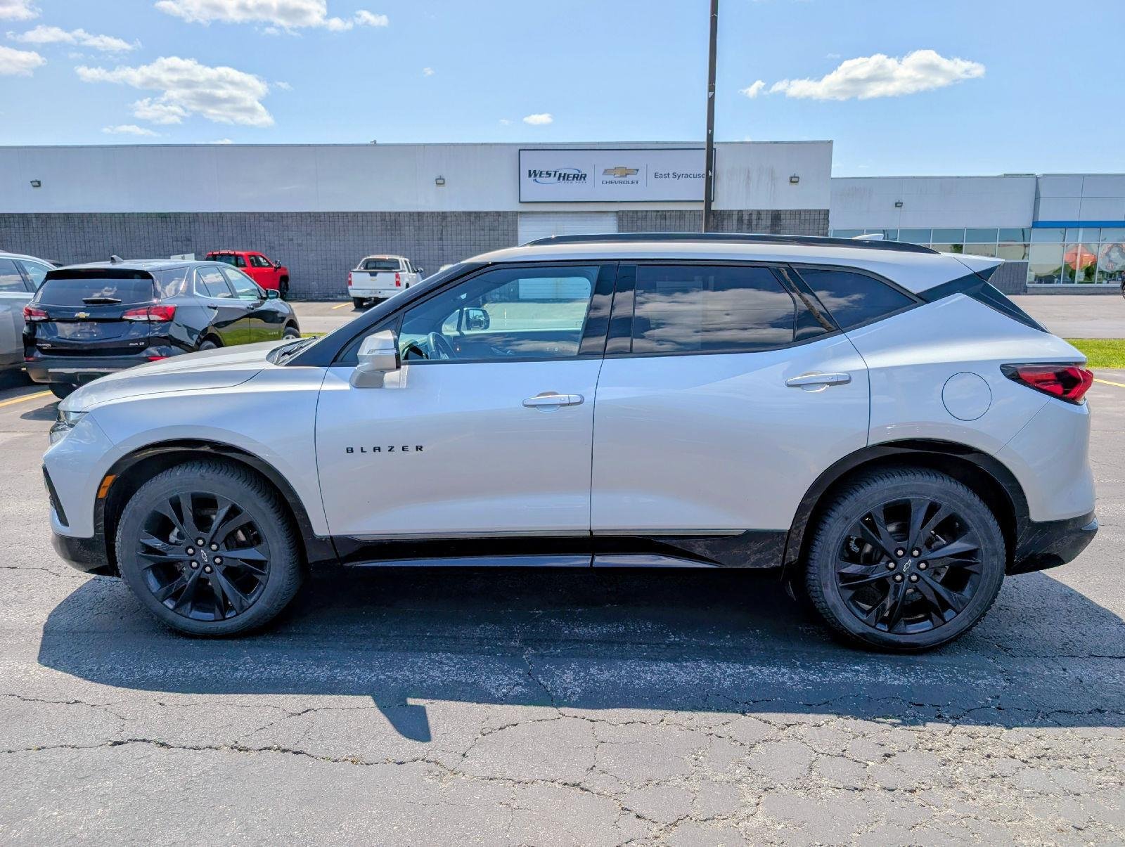 Used 2021 Silver Ice Metallic Chevrolet RS image 5