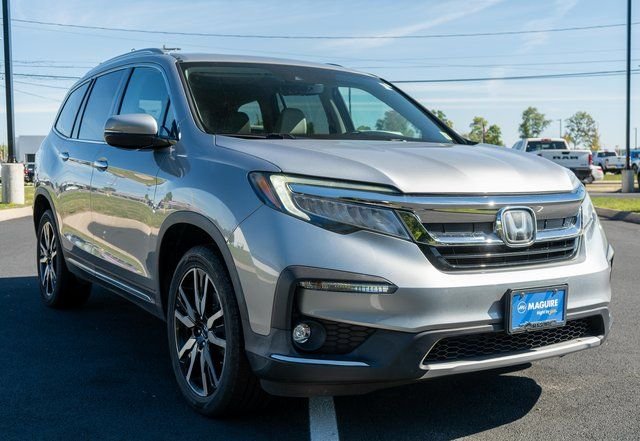 Used 2020 Modern Steel Metallic Honda Touring image 4