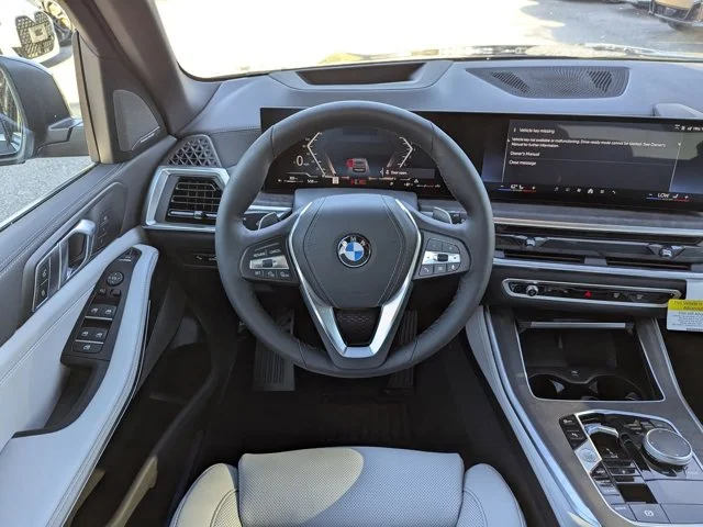 New 2026 Dravit Grey Metallic BMW sDrive40i image 15
