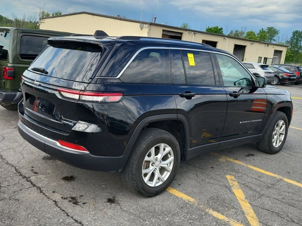 Used 2023 Black Jeep Limited image 2