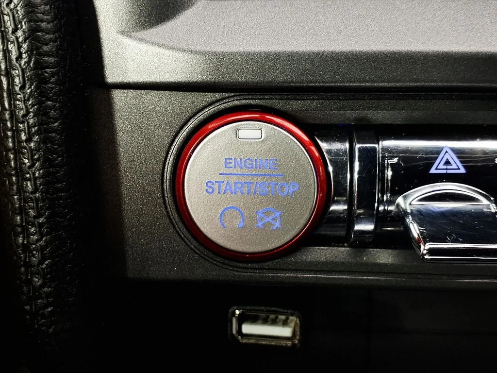 Used 2016 Black Ford GT image 17