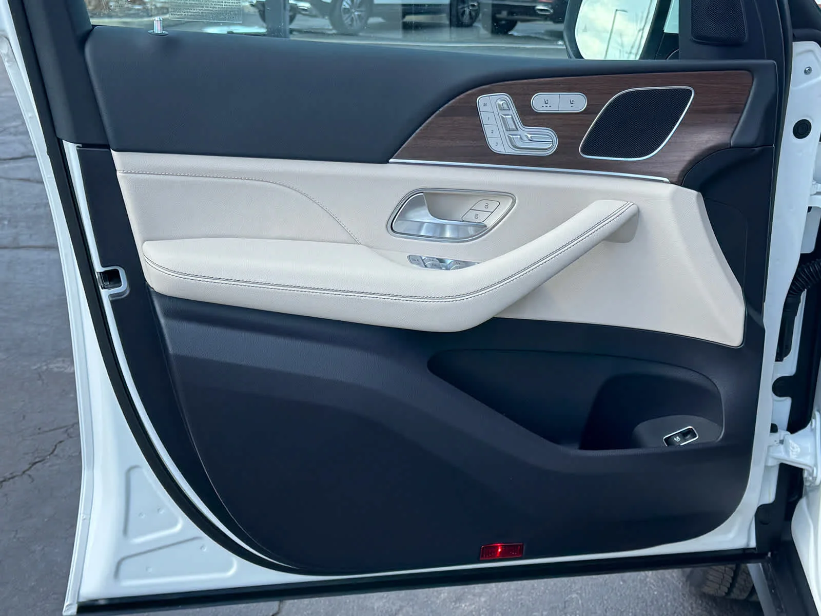 New 2026 Polar White Mercedes-Benz GLE 350 image 16