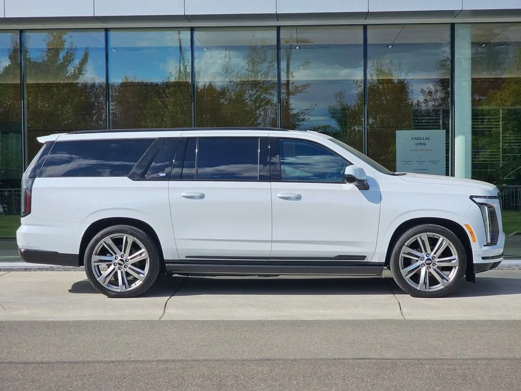 New 2026 Vibrant White Tricoat Cadillac Platinum Sport image 6