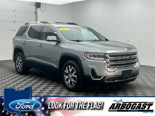 2023 GMC Acadia SLT