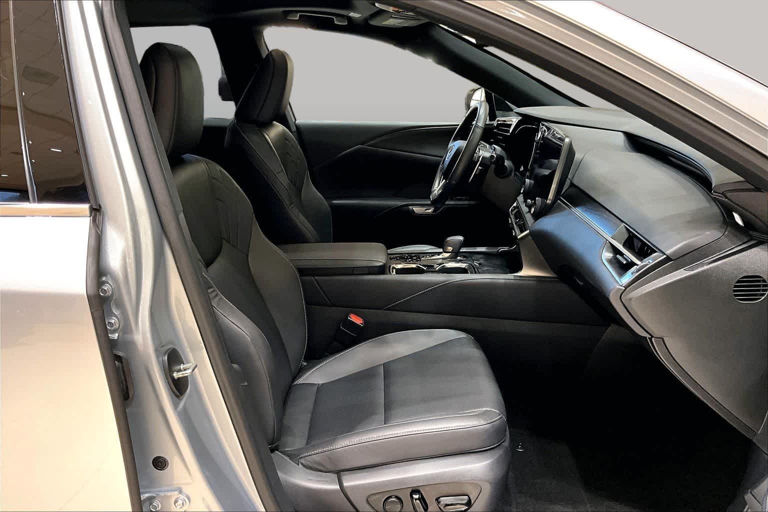 Certified Used 2023 Iridium Lexus Premium image 8