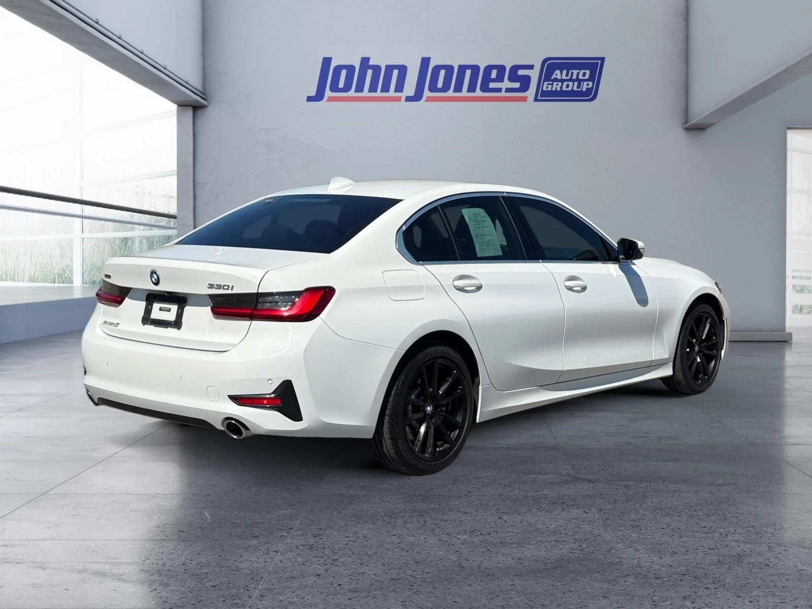 Used 2020 Alpine White BMW 330i xDrive image 5