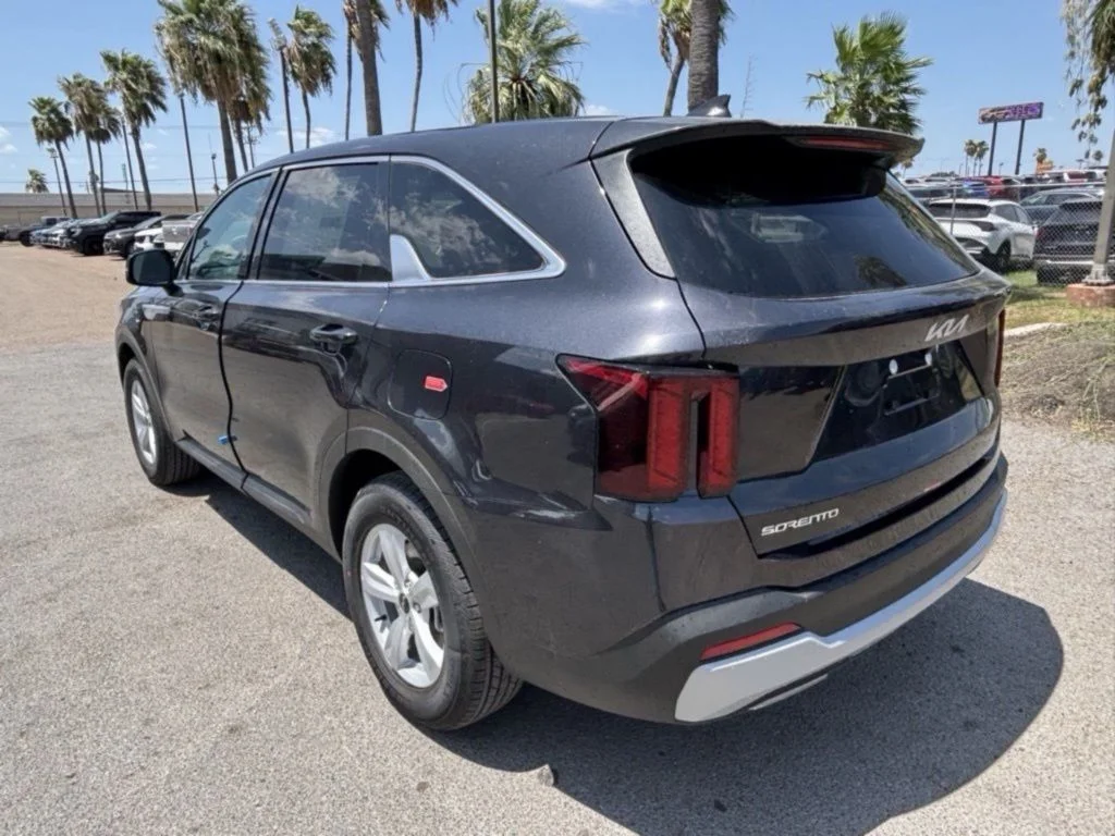 New 2026  Kia LX image 4