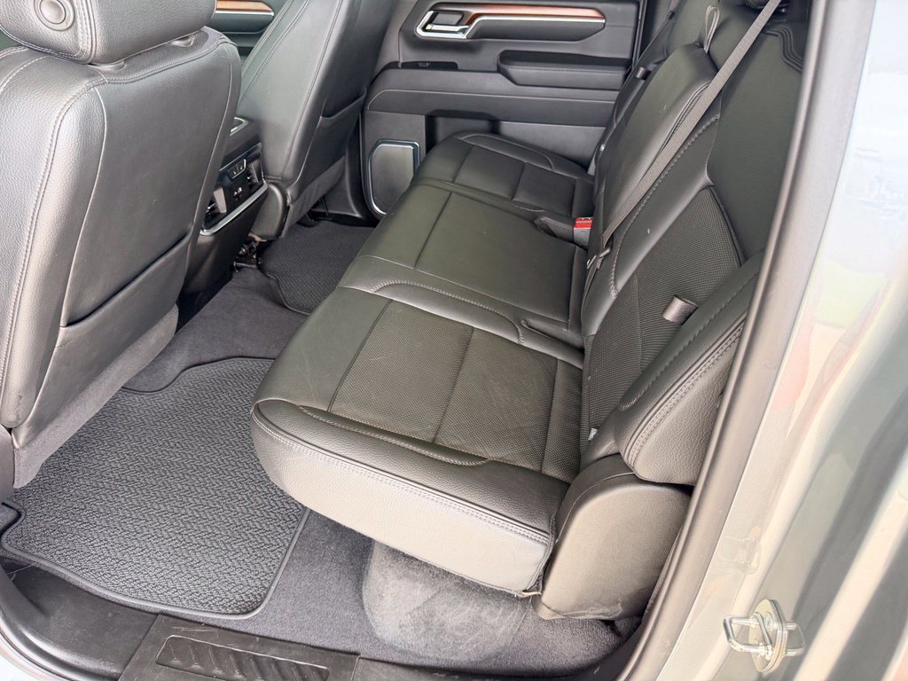 Used 2024 Silver GMC Denali image 30