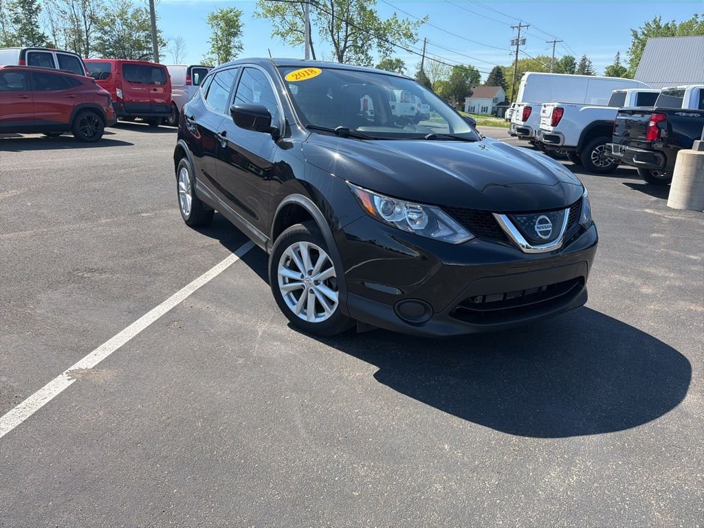 2018 Nissan Rogue Sport S AWD's photo