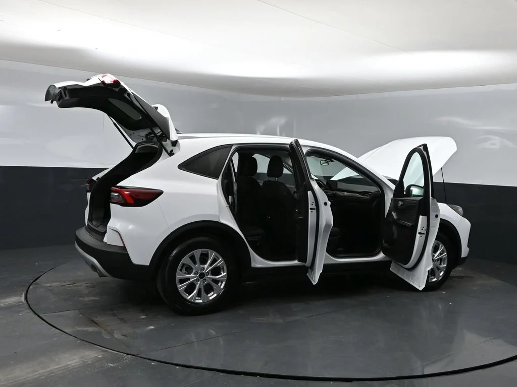 Certified Used 2025 Oxford White Ford Active image 39