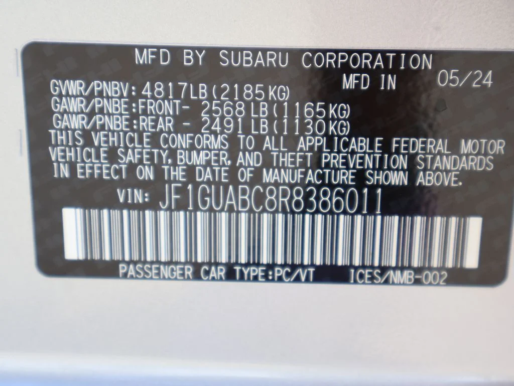 Used 2024 Silver Subaru Base image 39