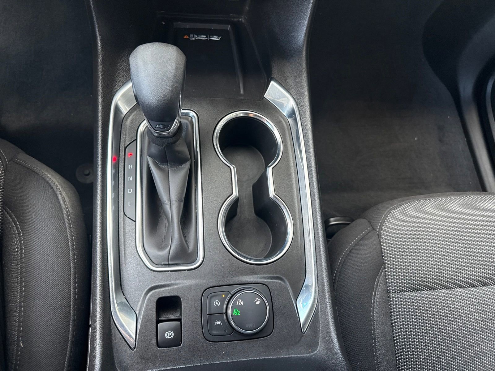 Used 2023 Summit White Chevrolet LT Cloth image 28