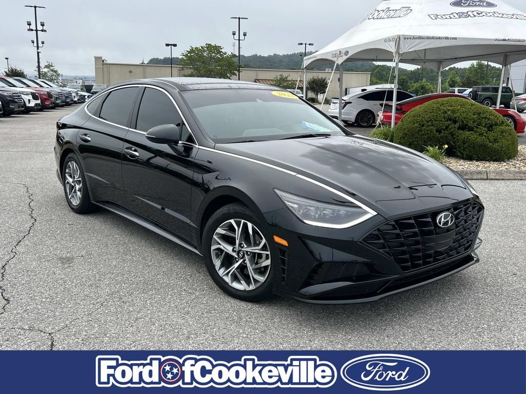 Certified Used 2023 Onyx Black Hyundai SEL image 1