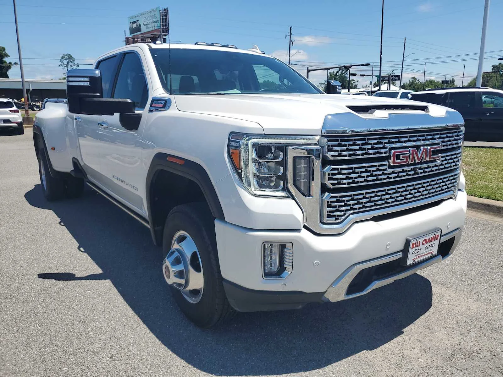 Used 2021 WHITE FROST TRICOAT GMC Denali image 8