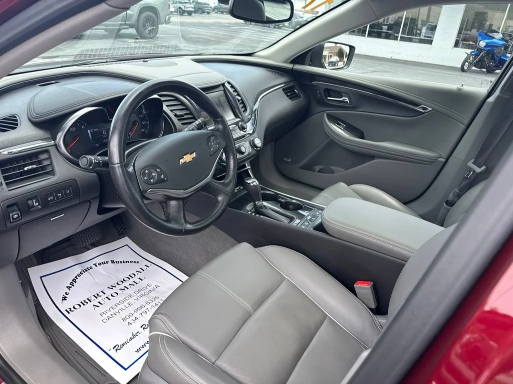 Used 2017 SIREN RED TINTCOAT Chevrolet Premier image 10