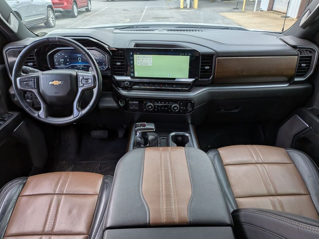 Used 2024 Beige Chevrolet High Country image 22