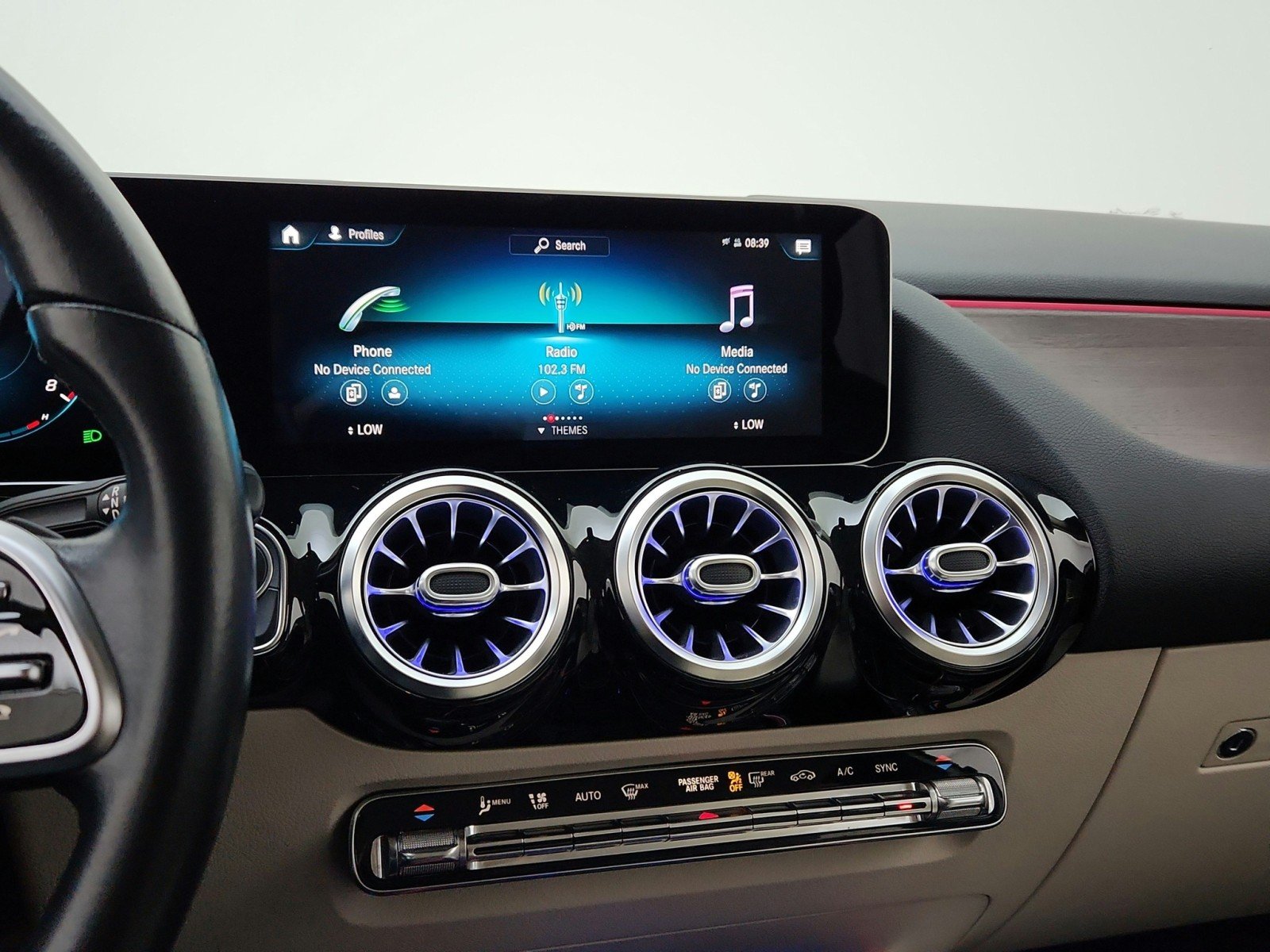 Used 2021 Polar White Mercedes-Benz GLA 250 image 19