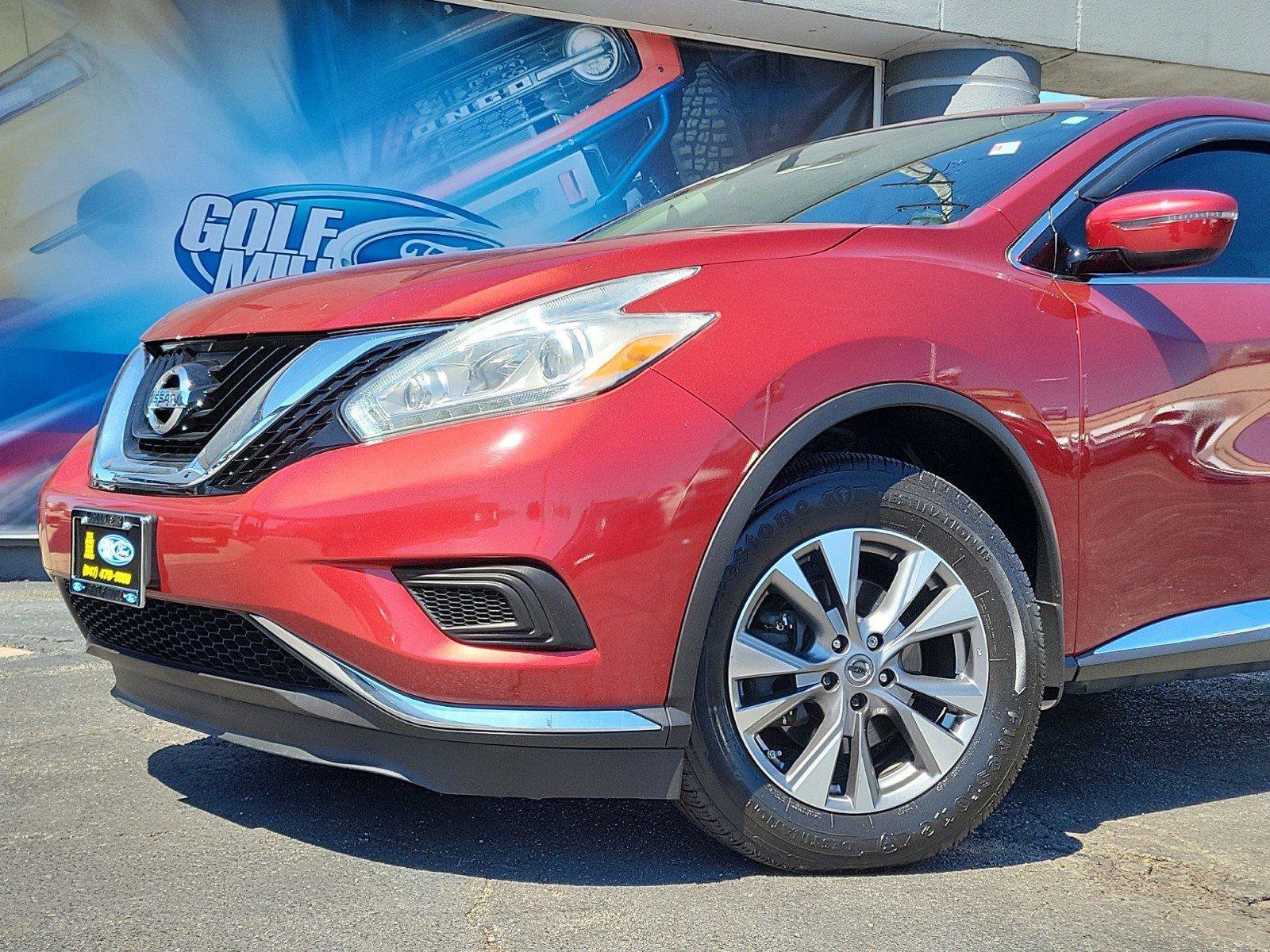 Certified Used 2017 Cayenne Red Metallic Nissan S image 3