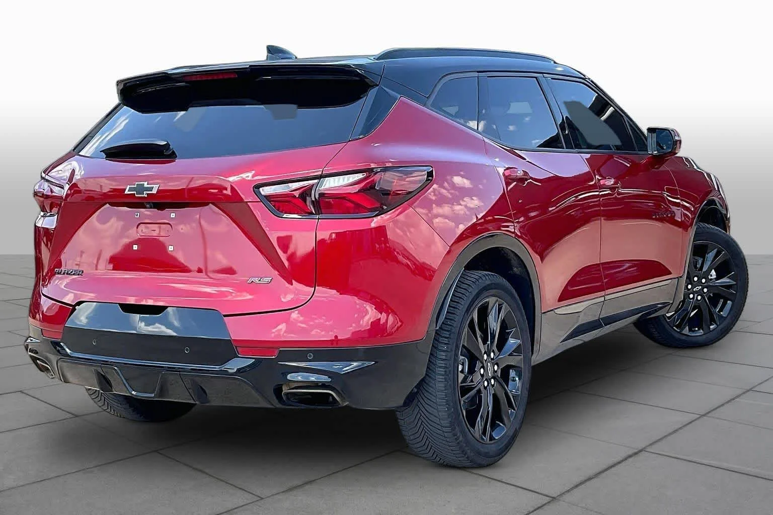 Used 2022 Cherry Red Tintcoat Chevrolet RS image 12