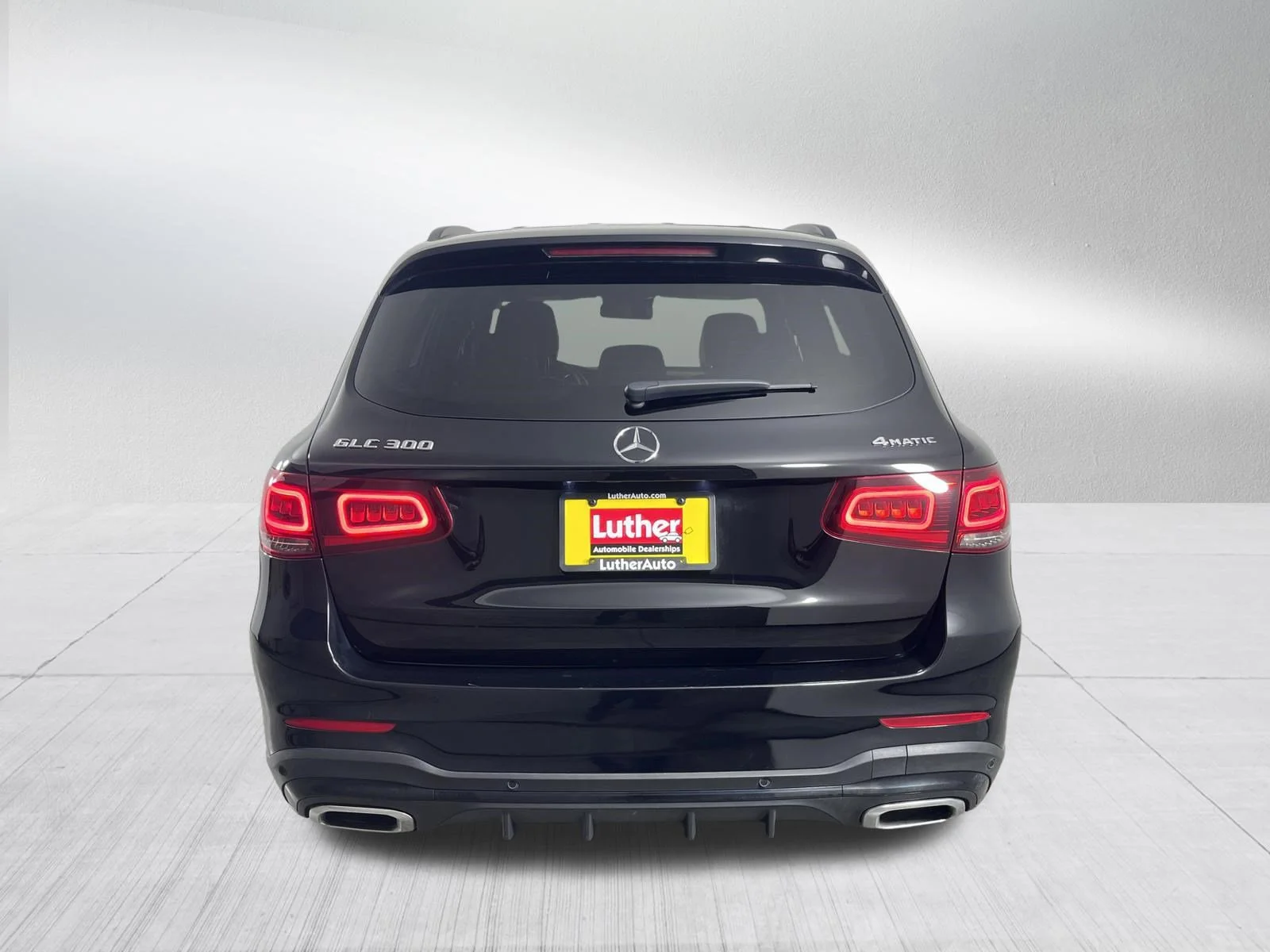 Used 2022 Black Mercedes-Benz GLC 300 image 6