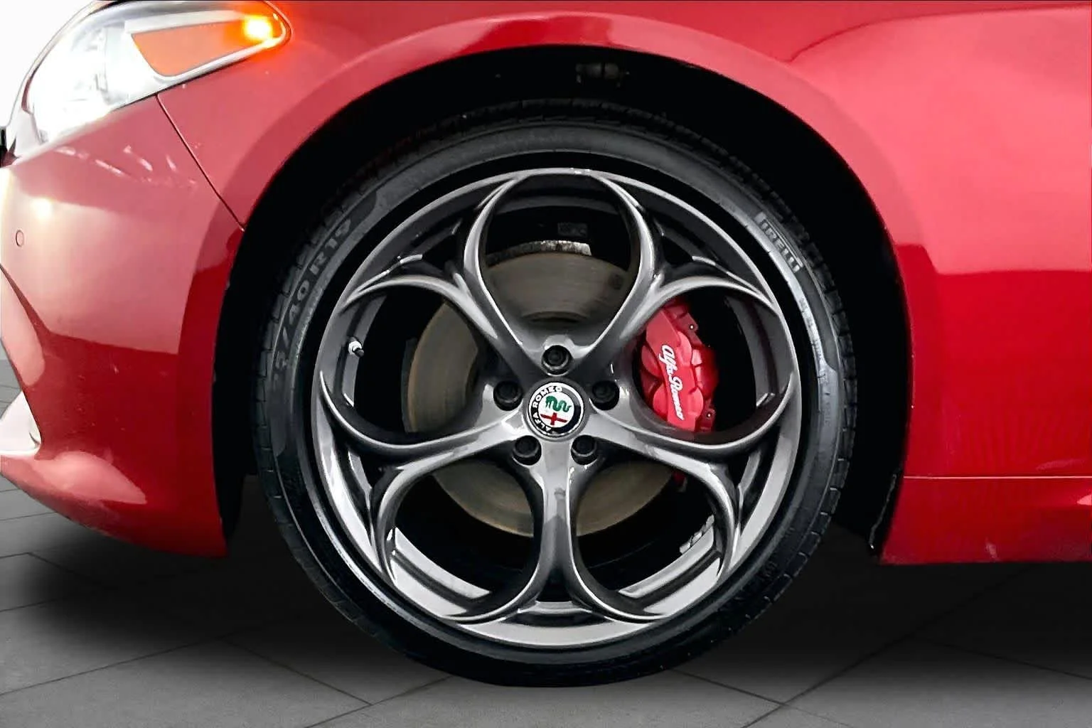 Used 2018 Alfa Rosso Alfa Romeo Ti Sport image 11