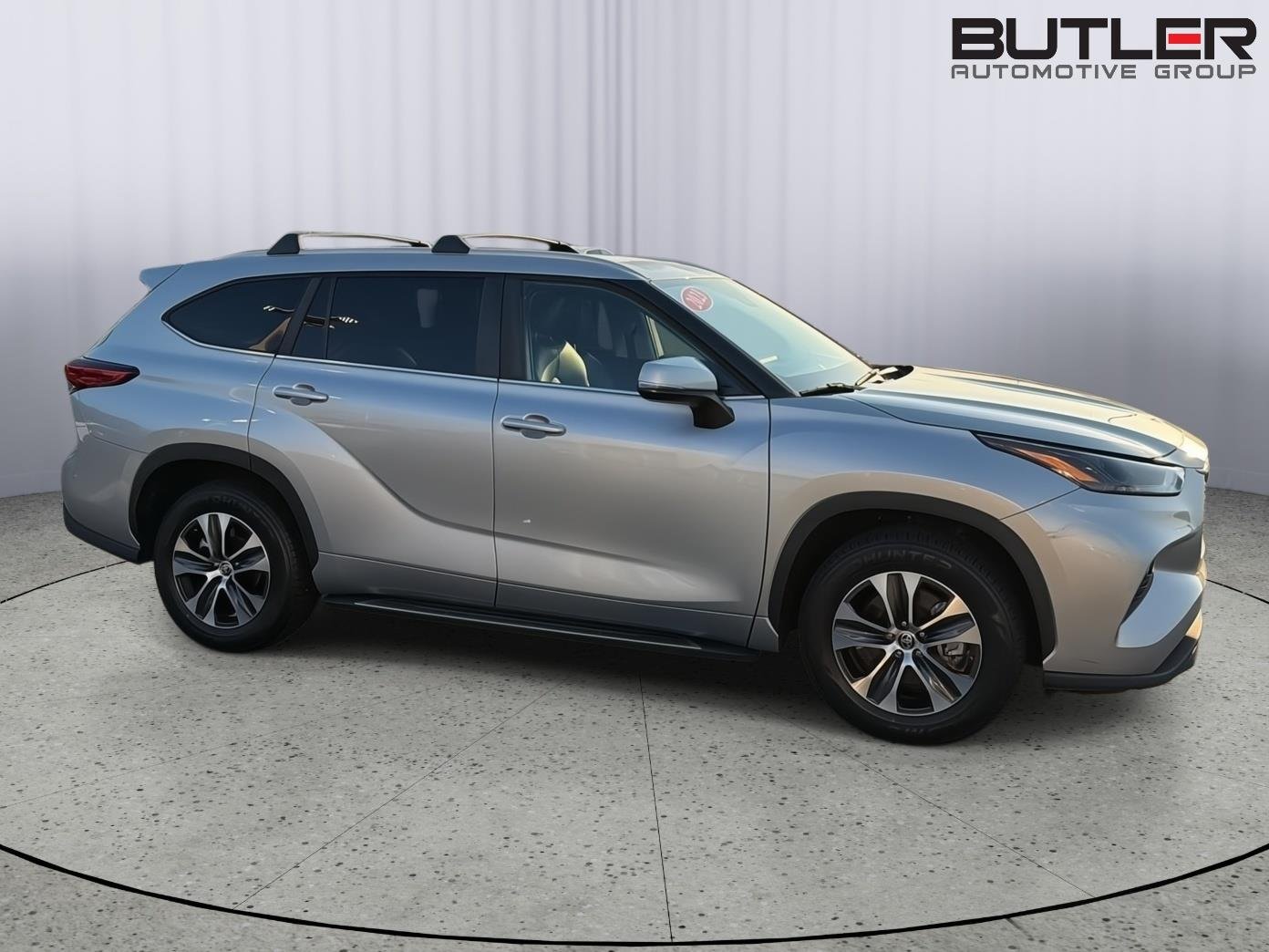 Used 2023 Celestial Silver Metallic Toyota XLE image 7