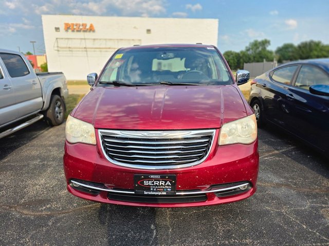 2013 Chrysler Town & Country Touring-L