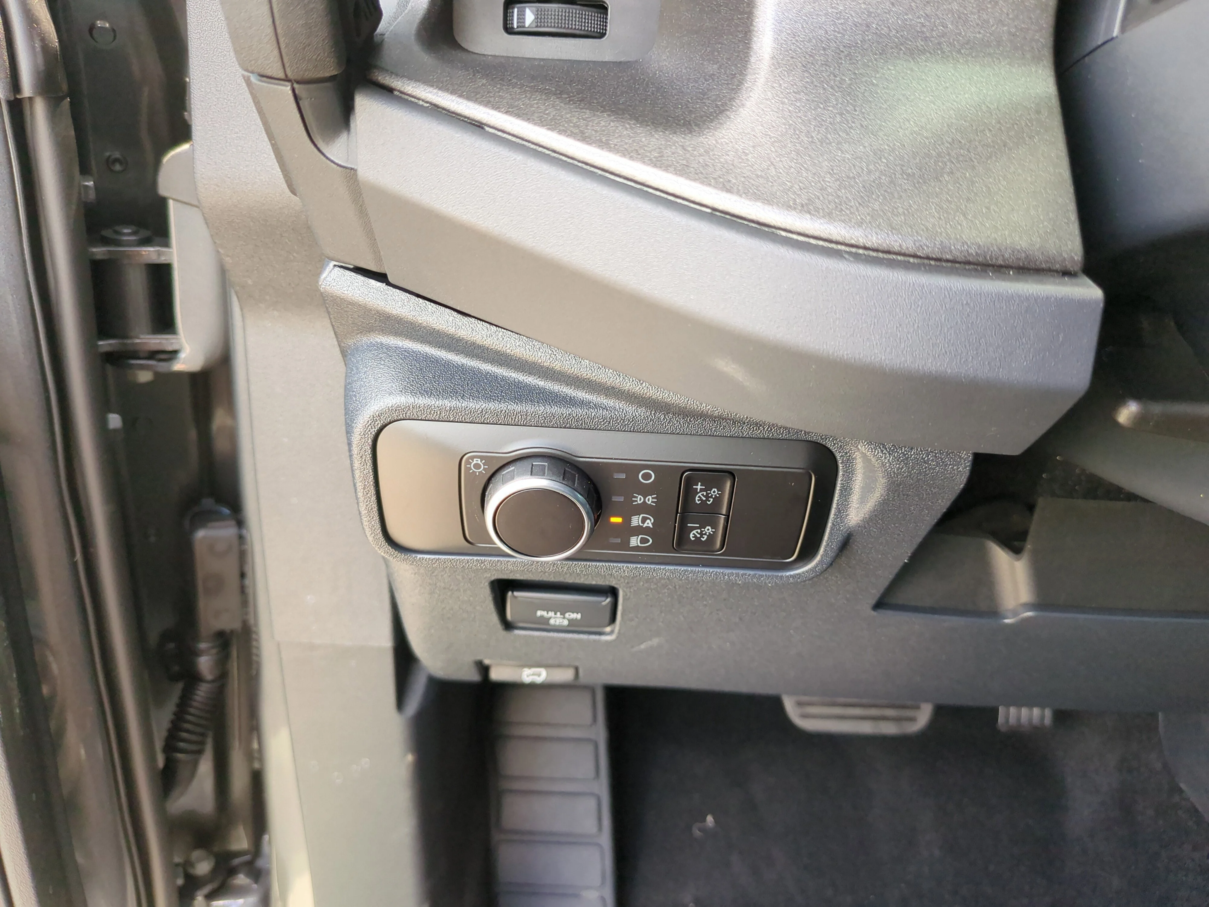 New 2026 Carbonized Gray Metallic Ford Big Bend® image 23