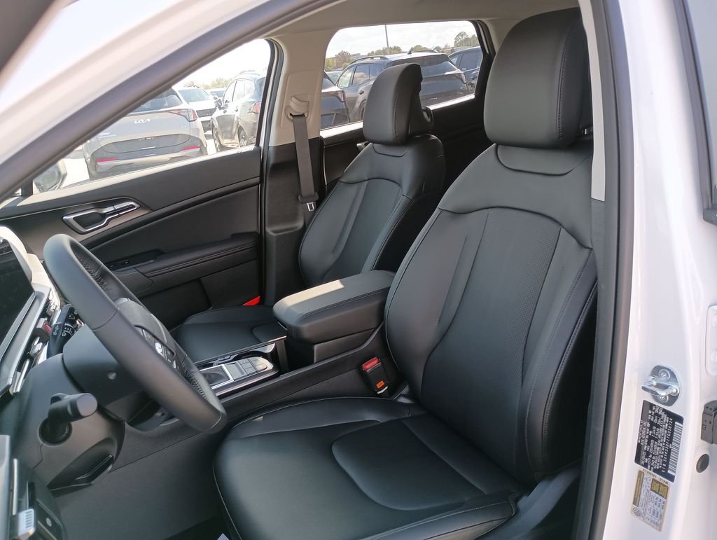 New 2026 Glacial White Pearl Kia EX image 17