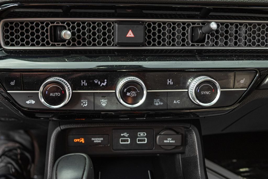 Used 2023  Honda Sport Touring image 19