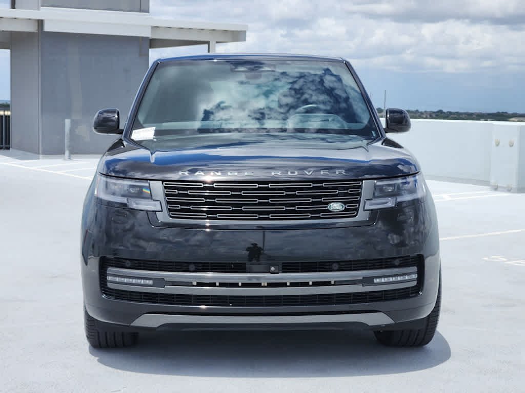 Certified Used 2024 Santorini Black Metallic Land Rover SE image 3