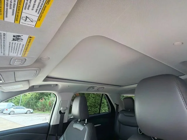 Used 2025 White Metallic Ford Active image 30