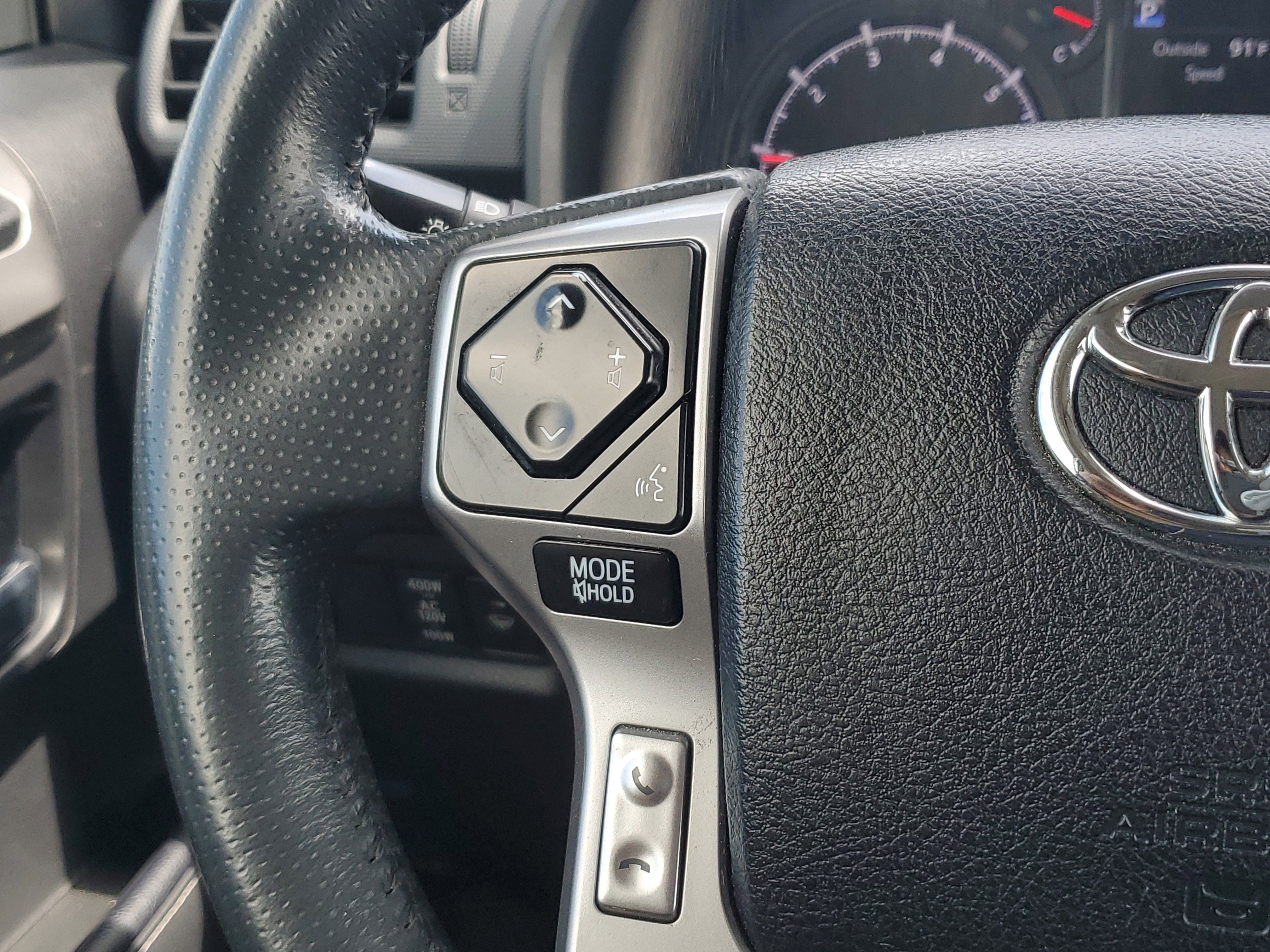 Used 2023 Classic Silver Metallic Toyota SR5 image 24