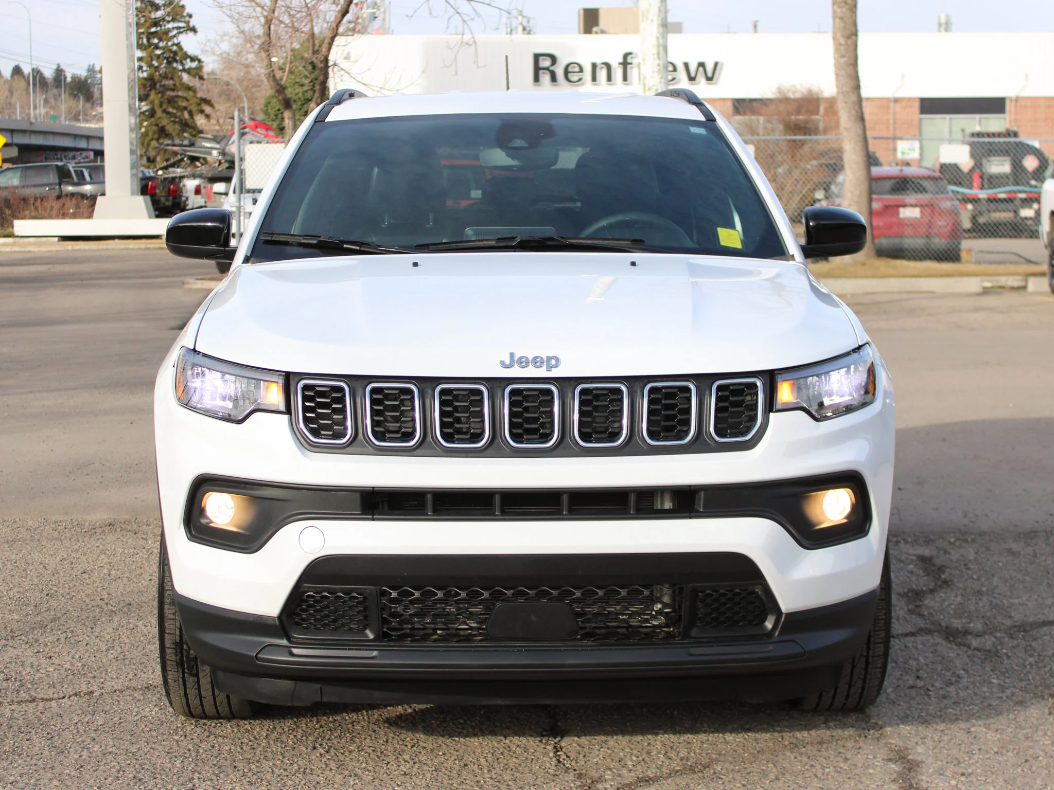 Certified Used 2025 White Jeep North * No Accidents | Heated Seats | Apple CarPlay | Remote Start | Forward Collision Warning image 10