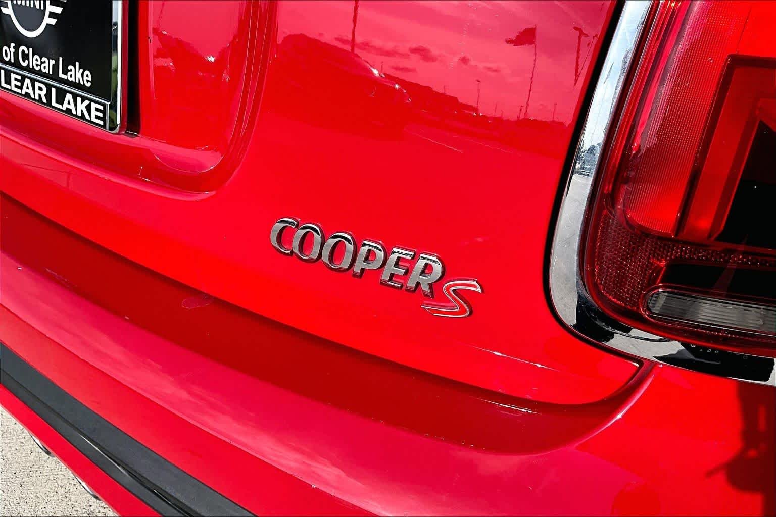 Used 2024 Chili Red MINI Cooper S image 9