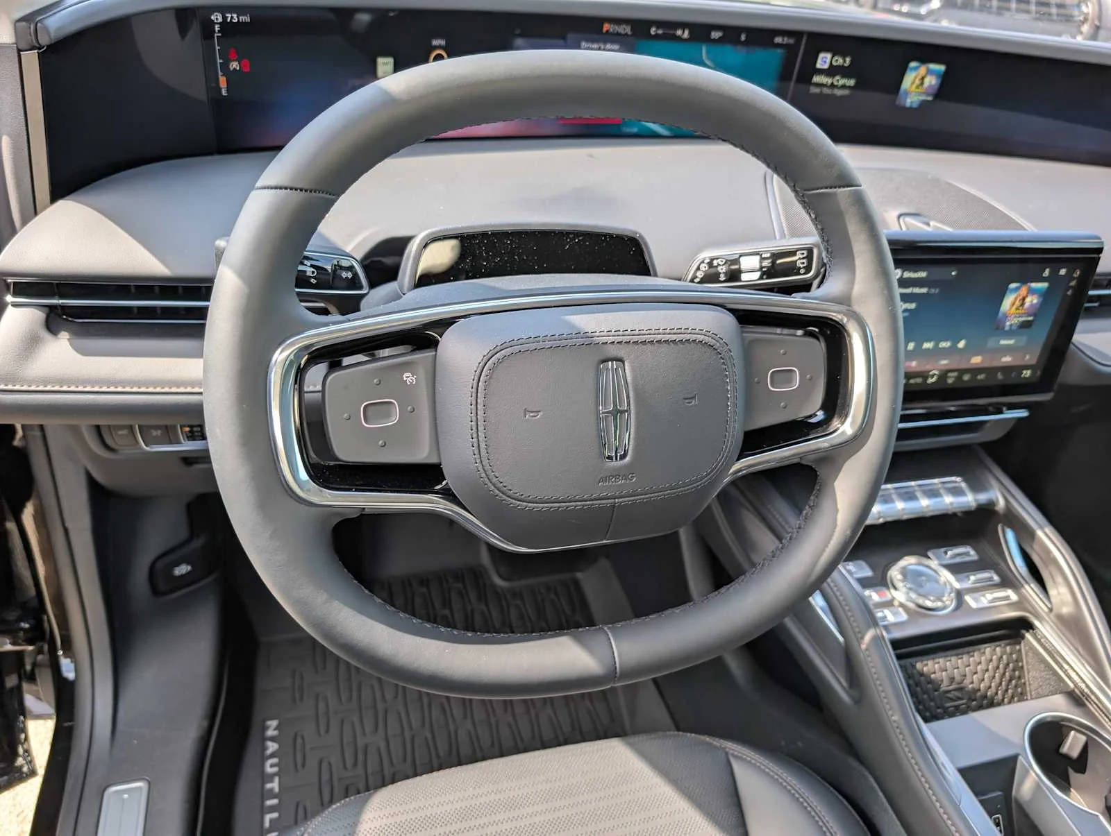 New 2026 Infinite Black Metallic Clearcoat Lincoln Reserve image 32