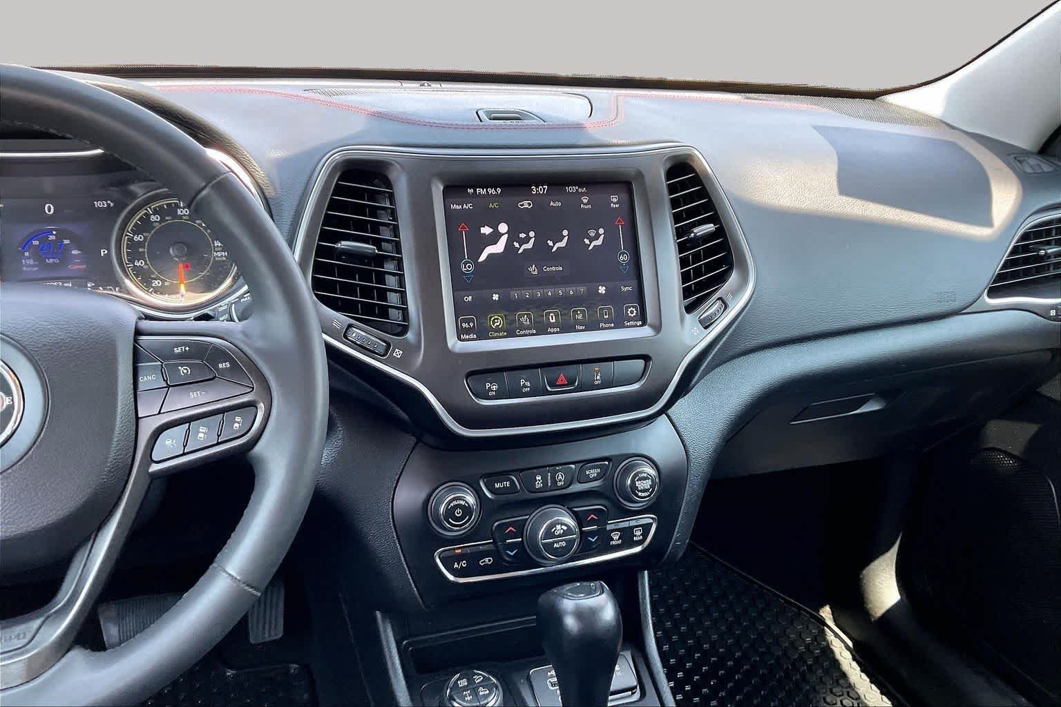 Used 2021 Velvet Red Pearlcoat Jeep Trailhawk image 7
