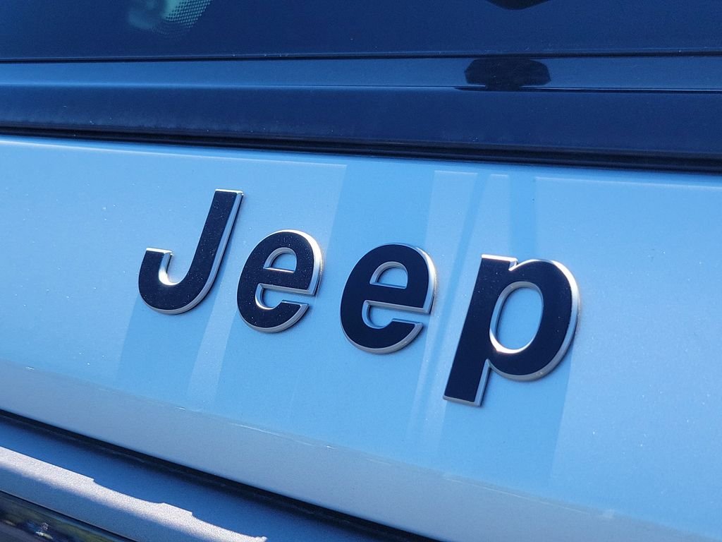 New 2026 Silver Zynith Jeep  image 6