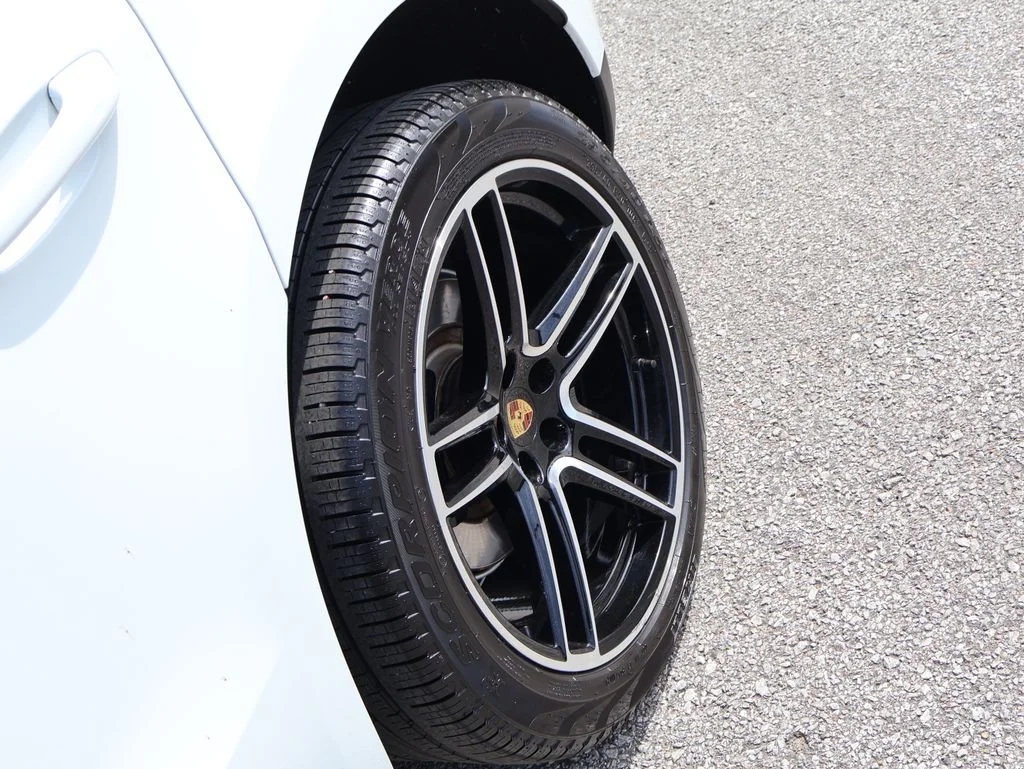 Used 2021 White Porsche  image 36