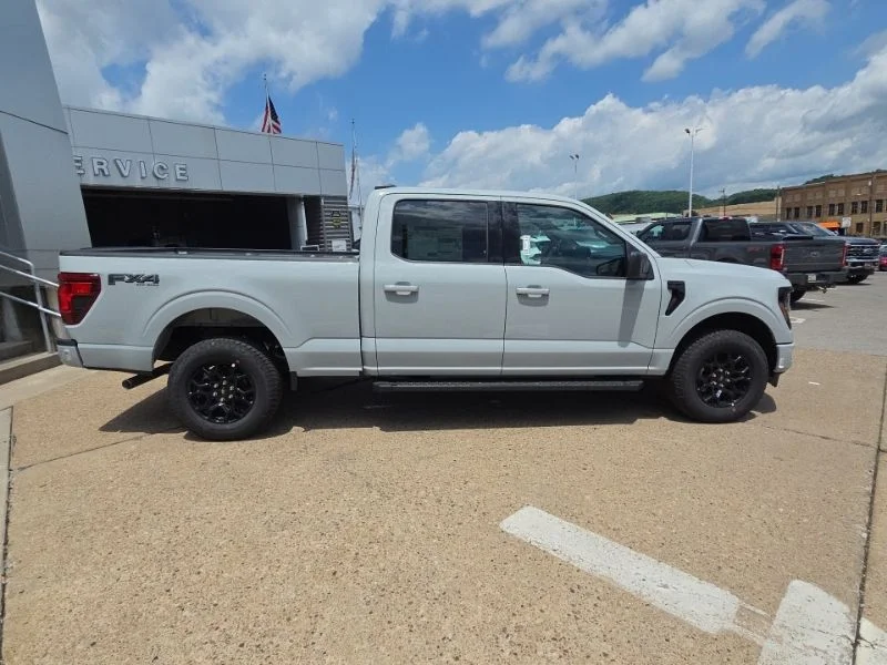 New 2026 Avalanche Ford XLT image 8